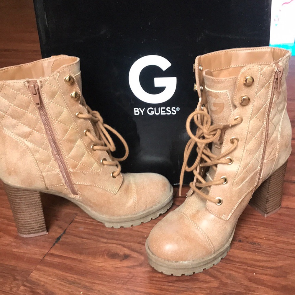 Guess high boot size 7 women